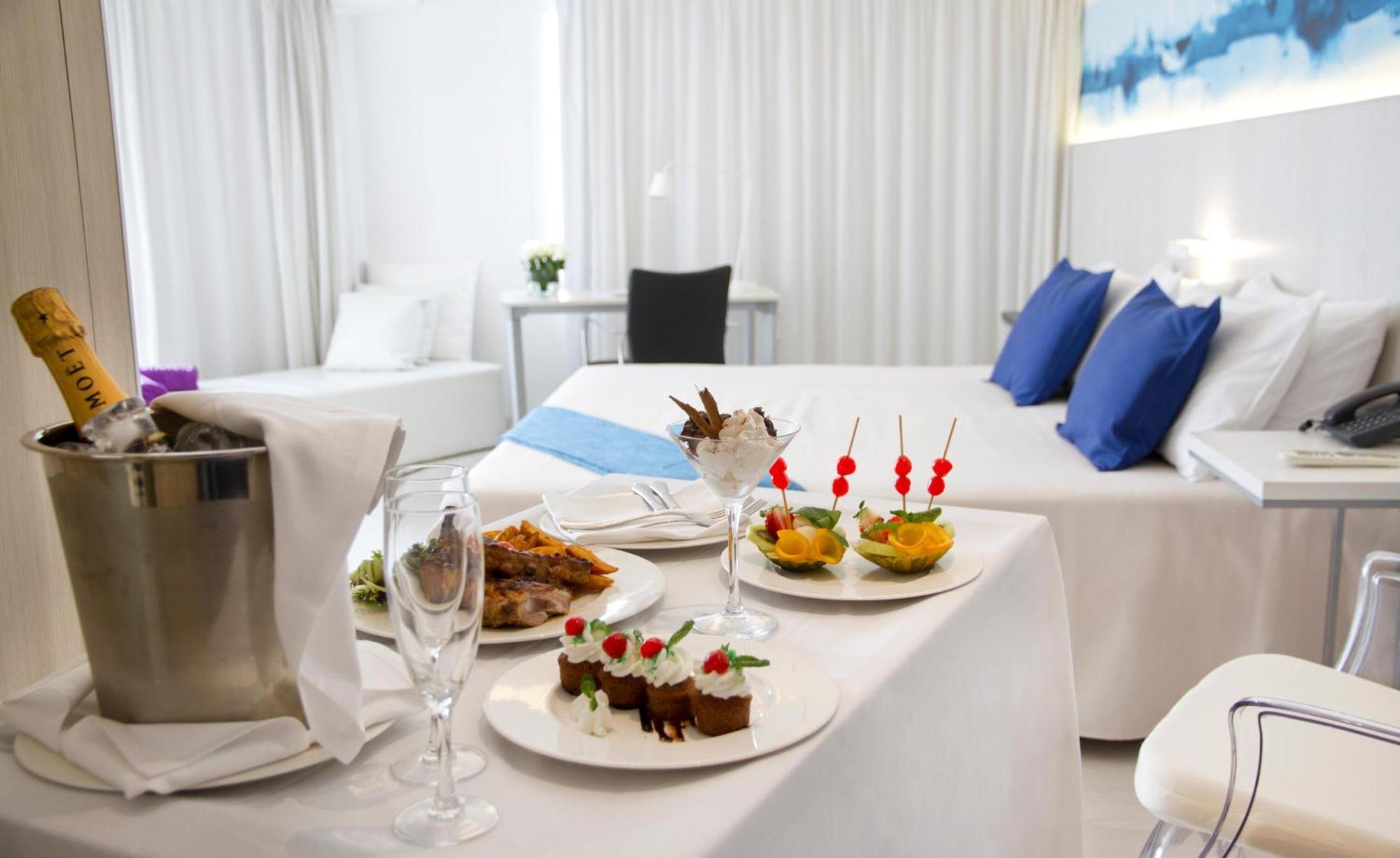 Alegria Mar Mediterrania - Adults Only 4*Sup Σάντα Σουζάνα Εξωτερικό φωτογραφία